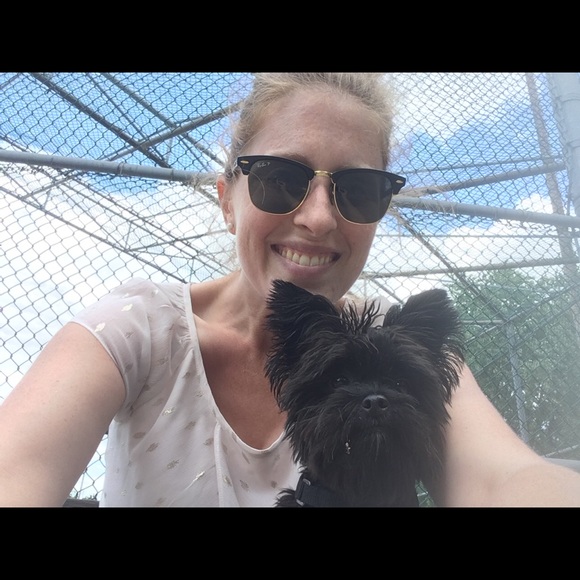 Meet your Posher, Julie - Picture 1 of 1